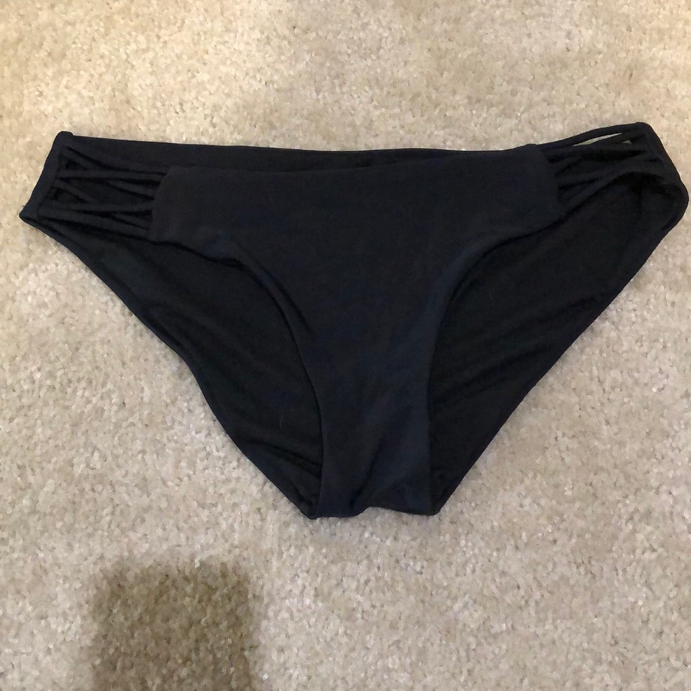 Black bathing suit bottoms